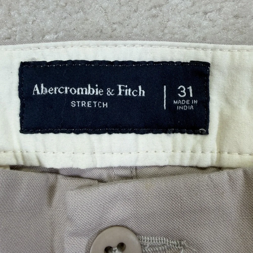 NWT Abercrombie & Fitch Plainfront Shorts Mens 32 (tagged 31) Khaki Classic